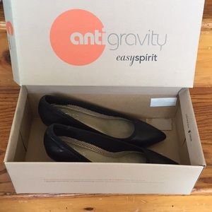 Easy Spirit Leather pumps